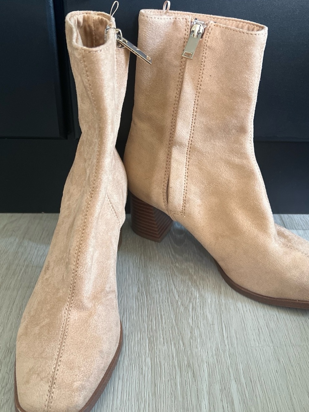 H&M Tan suede boots - Side Zip Block Heel